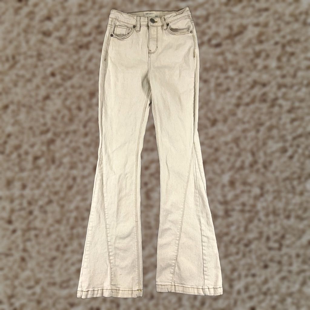 Vintage Ban Jara Jeans Women Beige Denim 22x30 Mid Rise Flared 30 Inseam Cotton Blend 5-Pocket Embroidered Casual Pants Mens? Wait no. End with Womens. Size 25" / US 0 / IT 36 - 1 Thumbnail