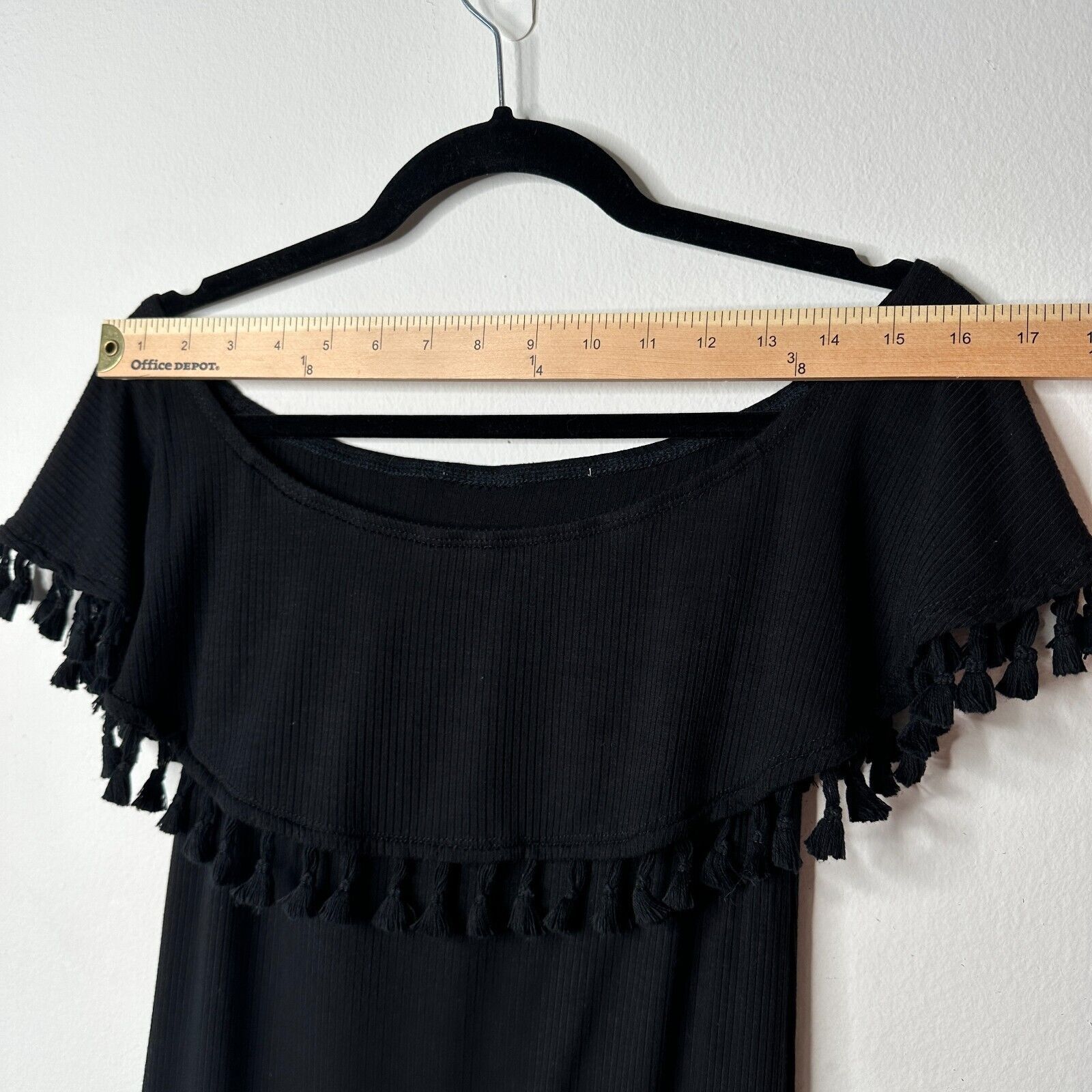 REVOLVE Revolve EastNWest Black Cabo Rib Tassel Off-Shoulder Mini S Size S / US 4 / IT 40 - 6 Thumbnail