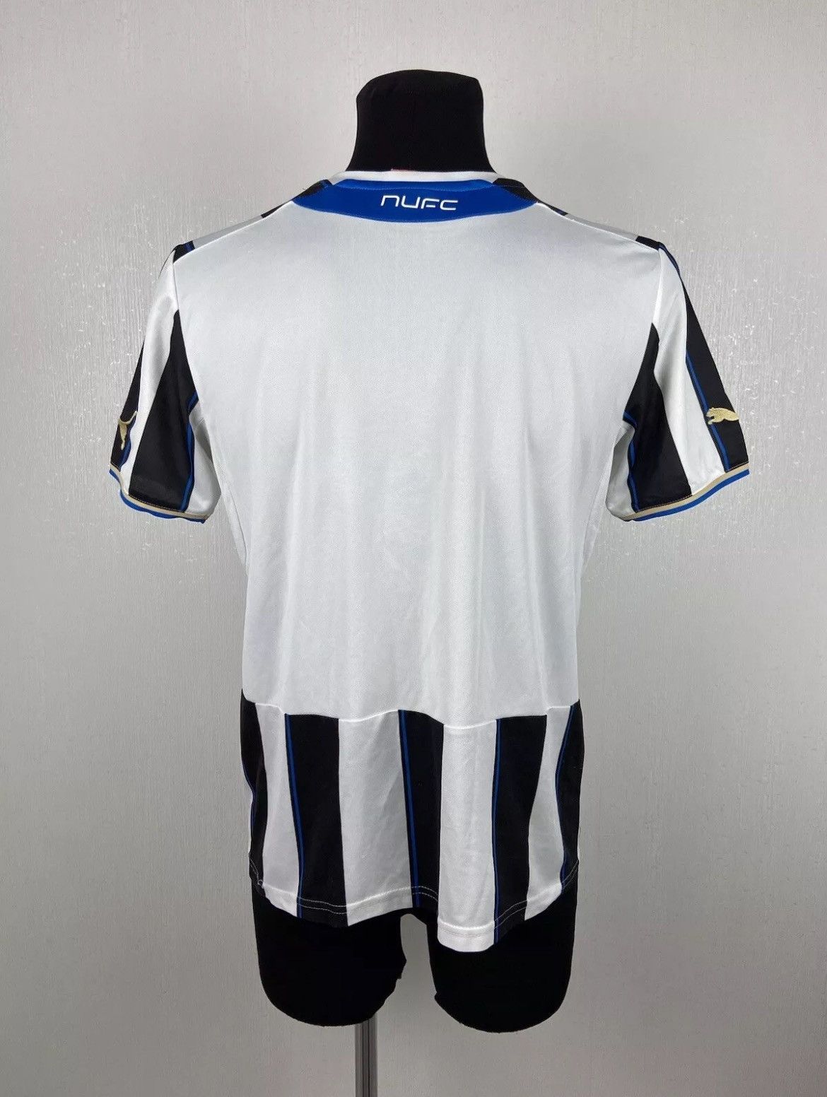 Puma Newcastle United FC 2013/14 Home Jersey Shirt Puma Size S Size US S / EU 44-46 / 1 - 3 Thumbnail
