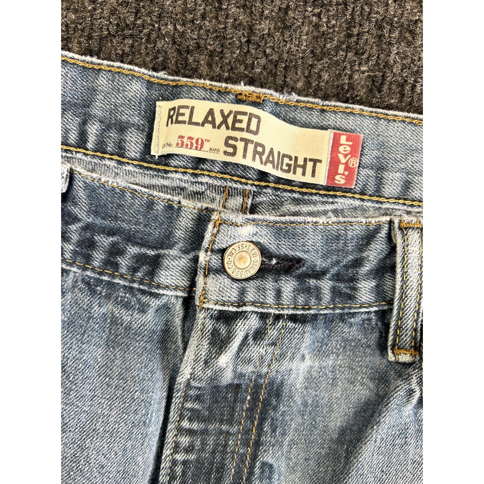 Levi's VINTAGE Levi’s 559 Straight Jeans 38 x 32 Medium Distressed Blue Men 90s Grunge Retro Size US 38 / EU 54 - 3 Thumbnail