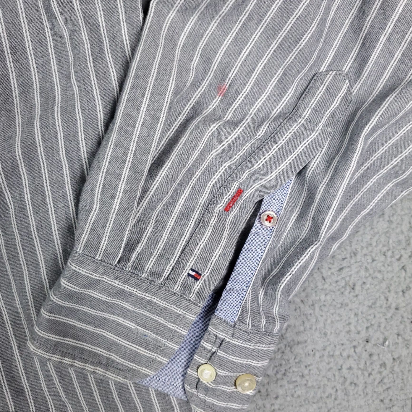 Tommy Hilfiger Tommy Hilfiger Shirt Adult 2XL Gray Striped Cotton Button-Up Pockets Mens Size US XXL / EU 58 / 5 - 4 Thumbnail