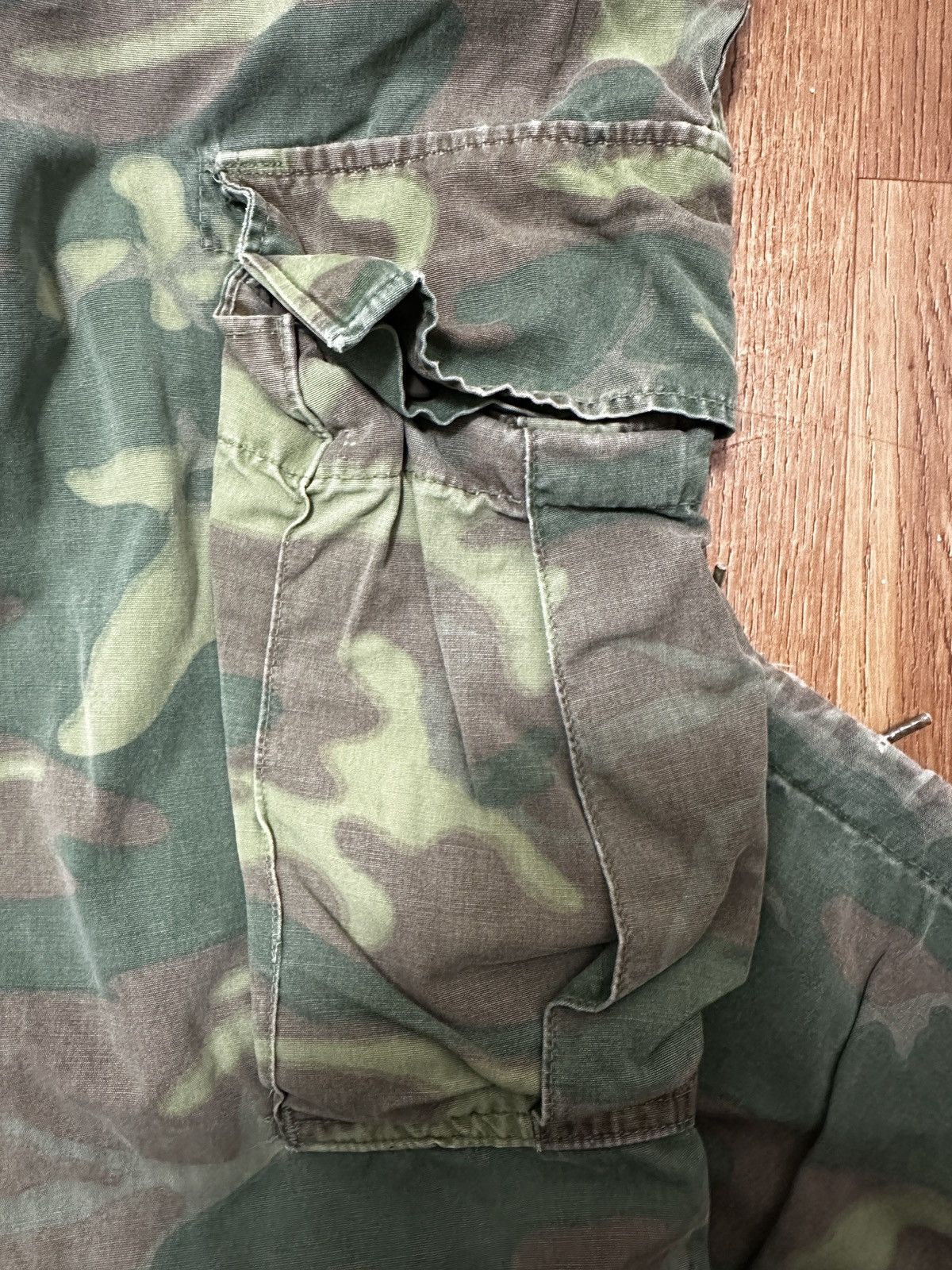 Vintage Vietnam War Poplin ERDL Camo Pants 1967 Size US 31 - 6 Thumbnail