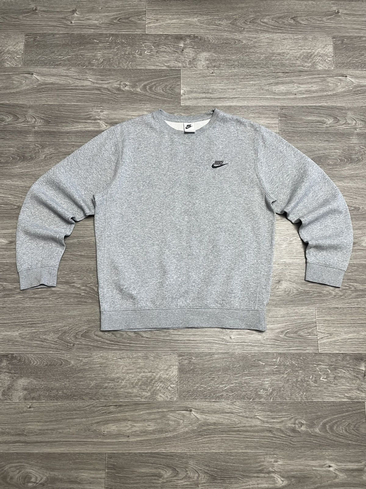 Nike Nike Gray Basic Sweatshirt Y2K Size US S / EU 44-46 / 1 - 1 Thumbnail