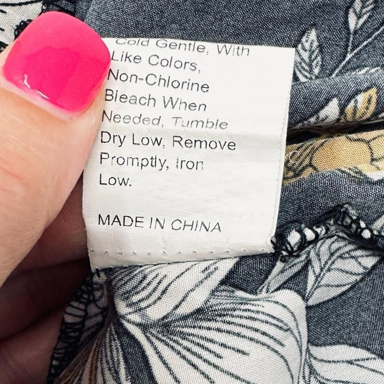 Shein SHEIN. Floral VCAY Wide Leg Pants Matching Belt. Size Small. Size 28" / US 6 / IT 42 - 3 Thumbnail
