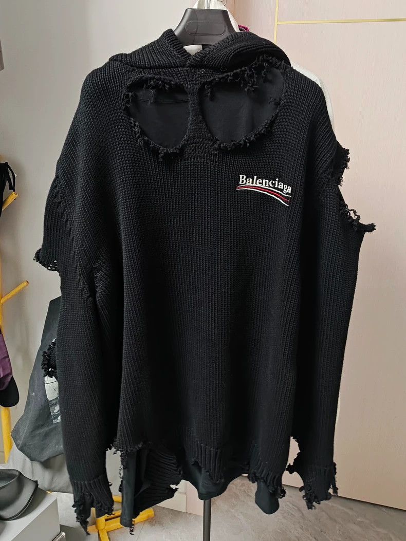 Balenciaga Balenciaga Destroy Coke Thick Fake Two-Piece Sweater 2502-N Size US S / EU 44-46 / 1 - 1 Thumbnail