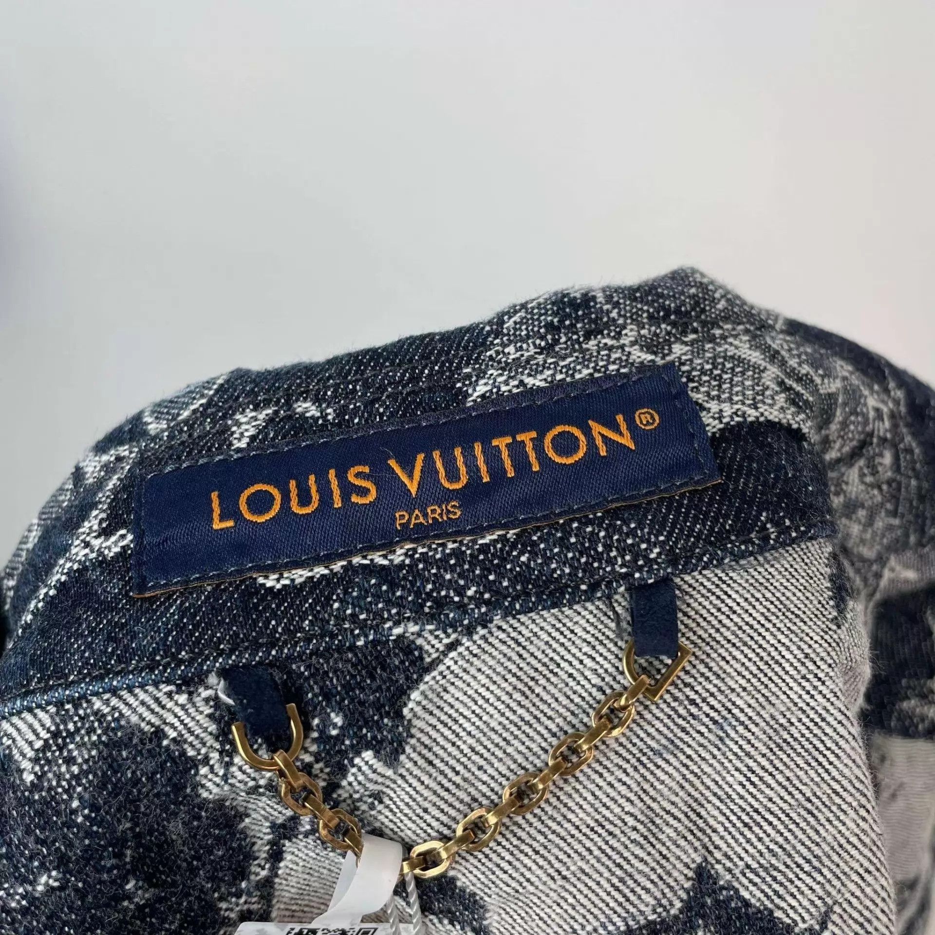 Louis Vuitton LV floral print denim short-sleeve shirt M indigo Size US M / EU 48-50 / 2 - 3 Thumbnail