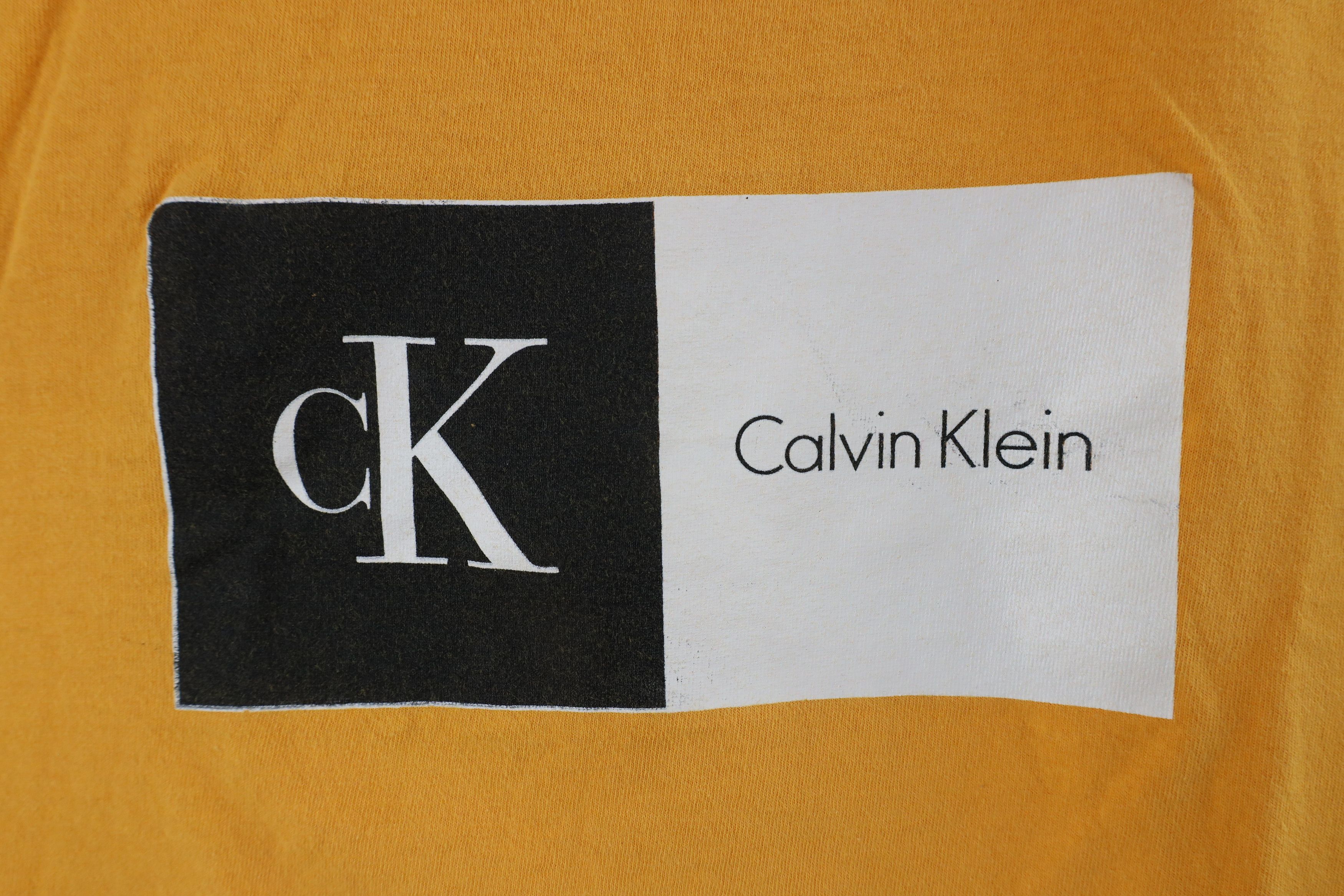 Calvin Klein × Vintage Vintage 90s Calvin Klein Spell Out Box Logo T-Shirt USA Size US M / EU 48-50 / 2 - 4 Thumbnail