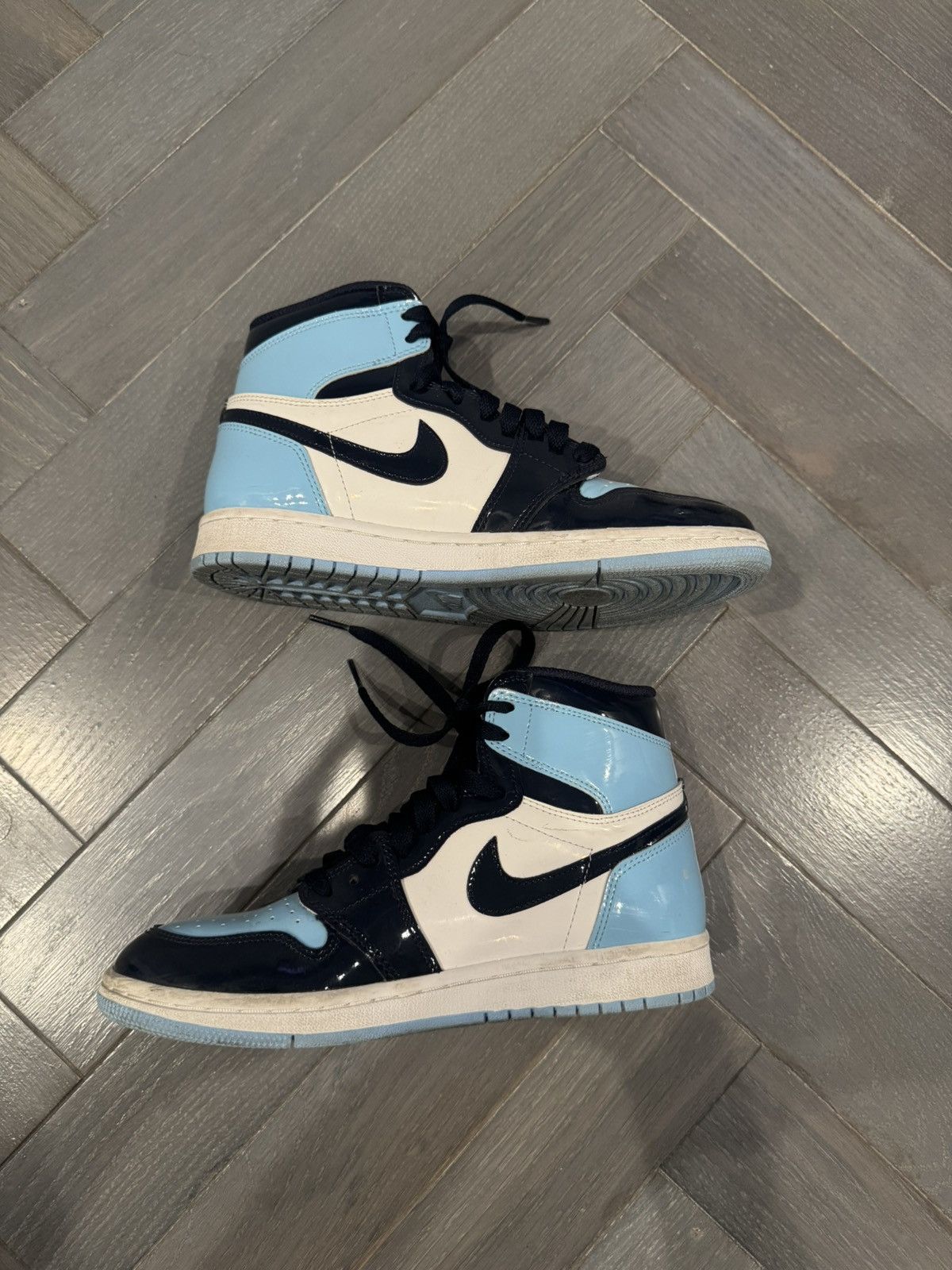 Nike Women’s Air Jordan 1 Retro High OG Blue Chill Size US 7 / IT 37 - 1 Thumbnail