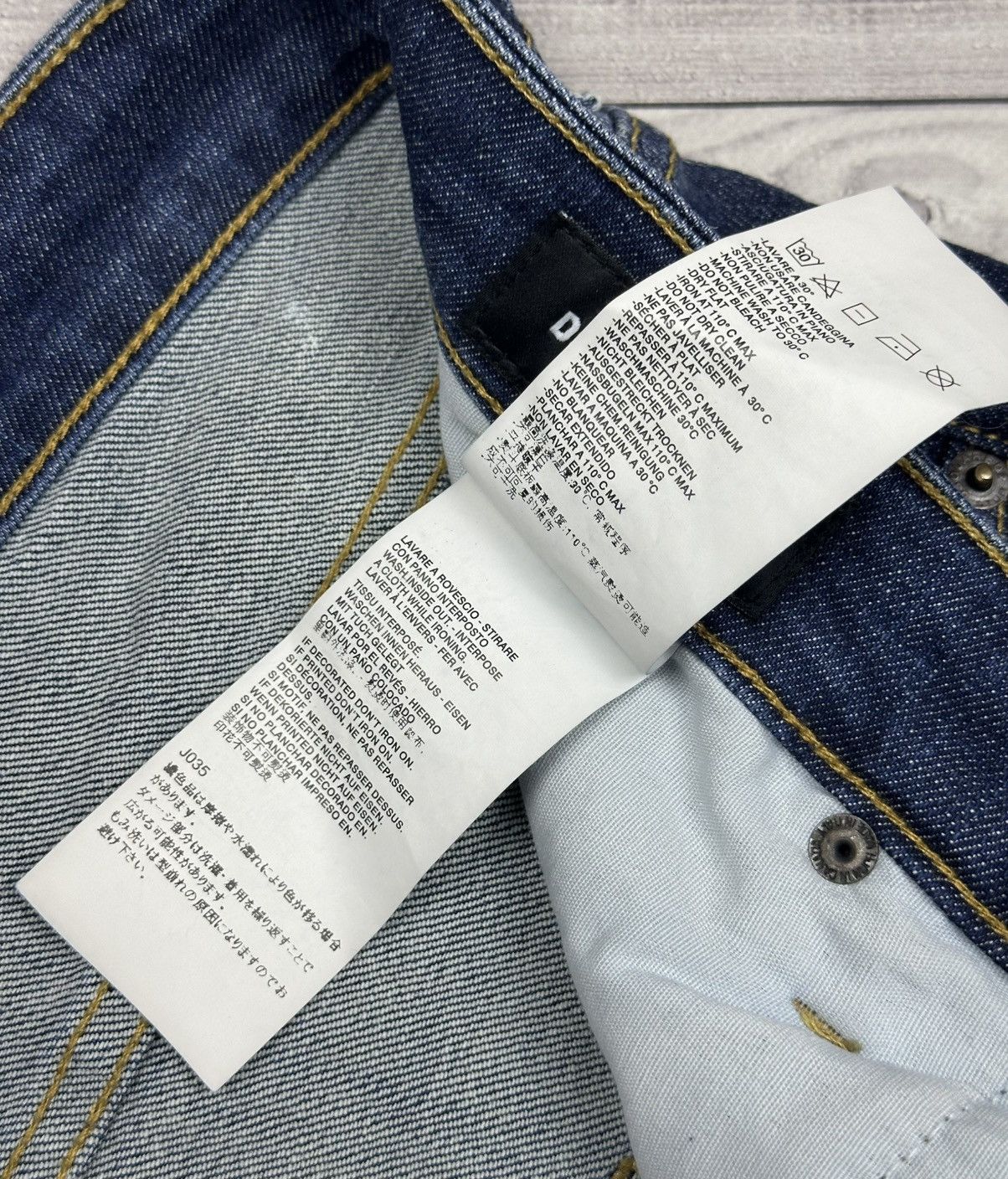 Dsquared2 Dsquared 2 Denim Shorts Size 48 ( M) With Scuffs and Paint Size US 32 / EU 48 - 12 Thumbnail
