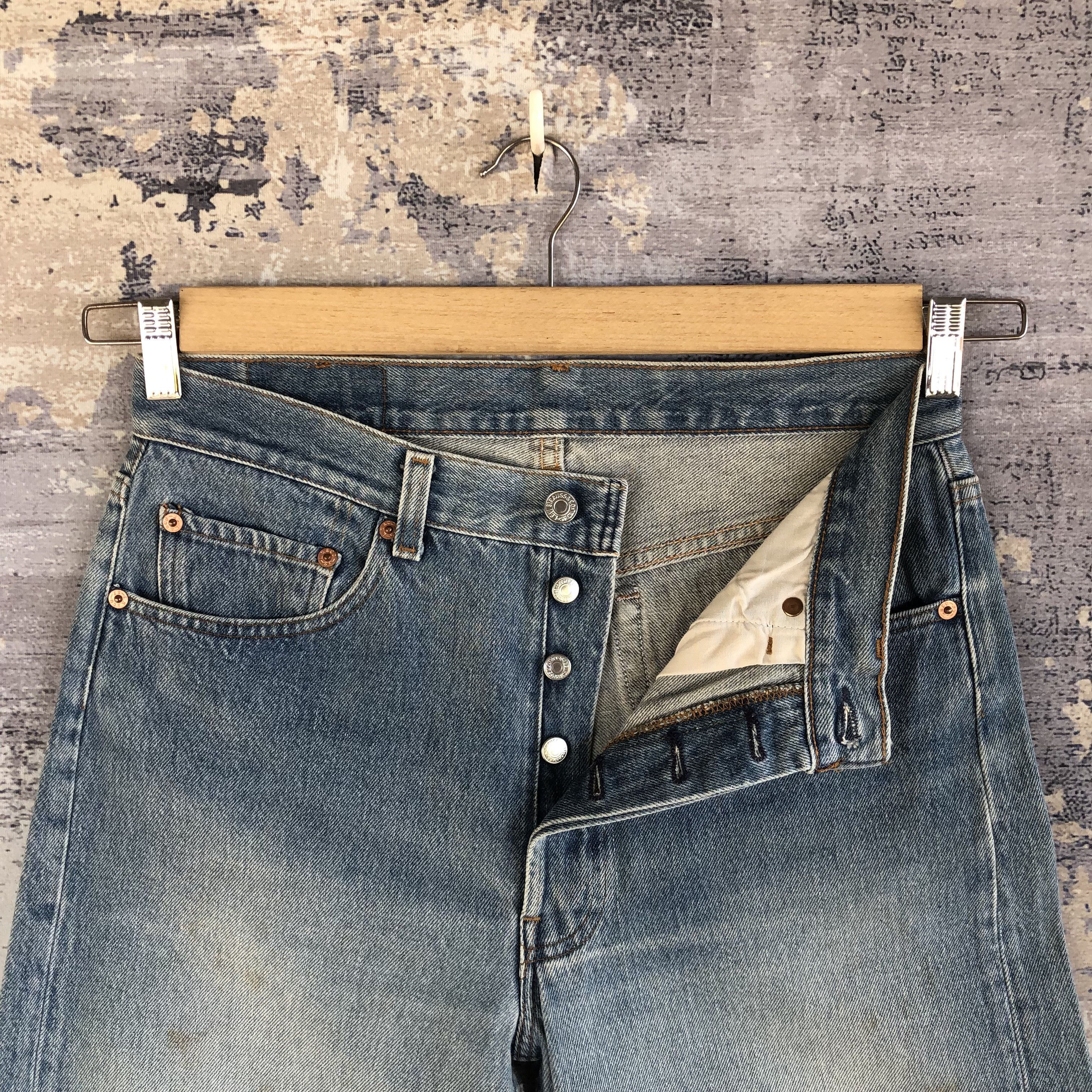 Levi's Vintage Ripped Levis 501 Faded Jeans Levi's 501 Washed Denim Size US 30 / EU 46 - 6 Thumbnail