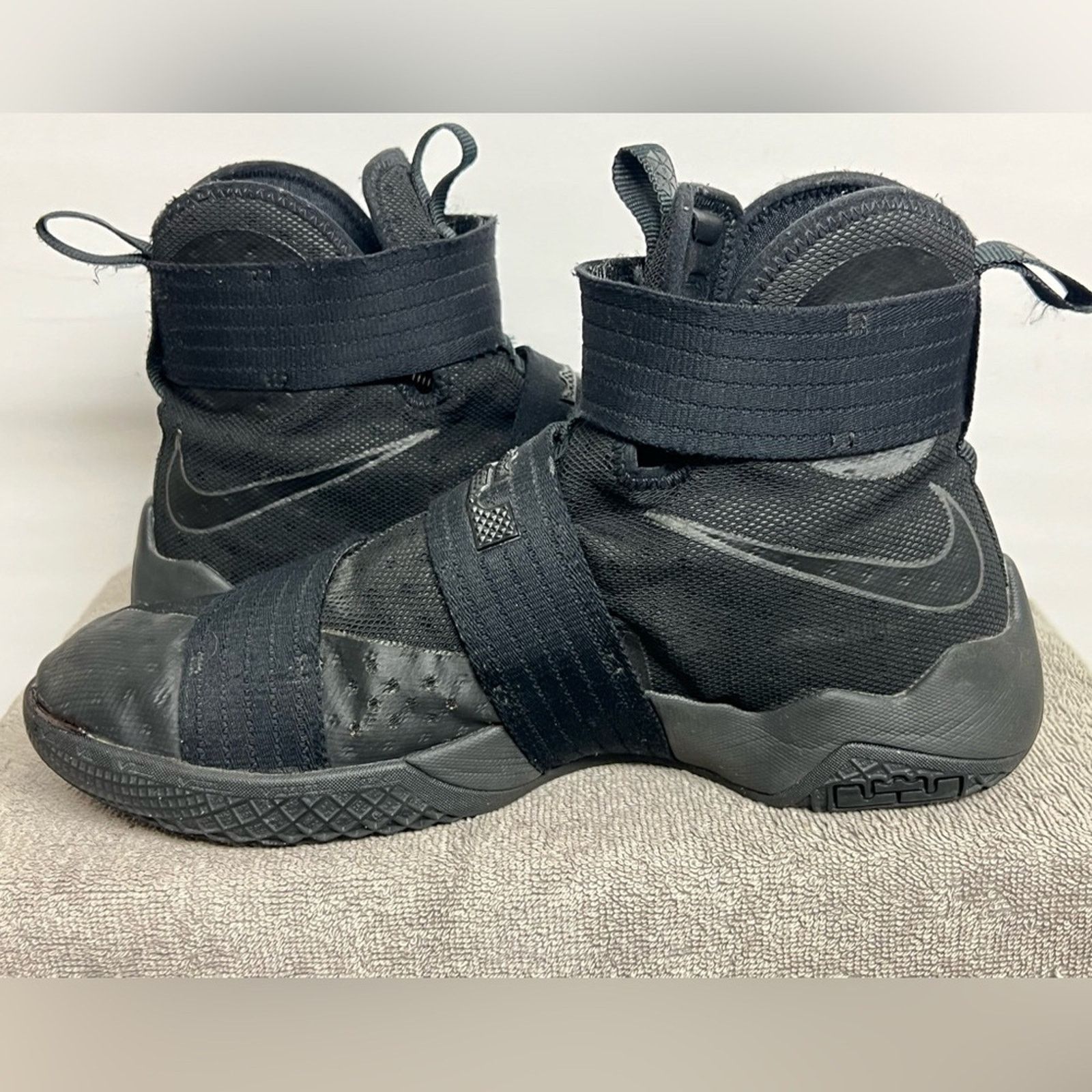 Nike Nike Mens LeBron Soldier 10 844374-001 Basketball Shoes Size US 10.5 / EU 43-44 - 6 Thumbnail