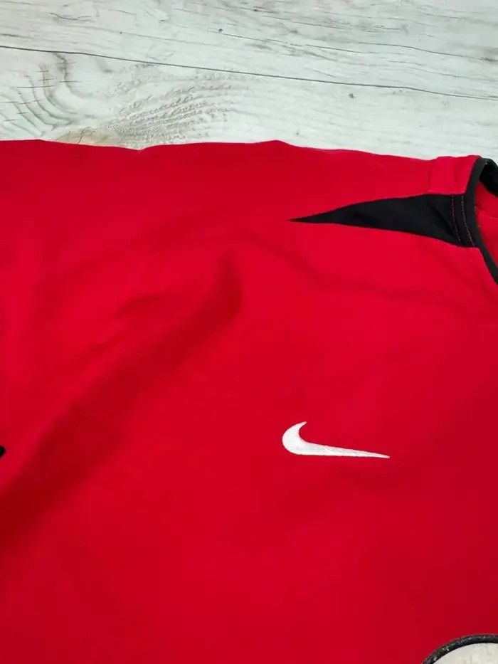 Nike Nike Manchester United 2002 2004 Home Shirt Soccer Jersey Size US L / EU 52-54 / 3 - 4 Thumbnail