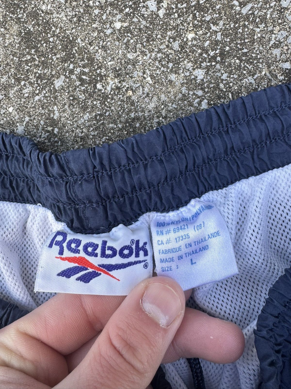 Reebok Vintage Reebok Essential Baggy Track Shorts Size US 30 / EU 46 - 4 Thumbnail