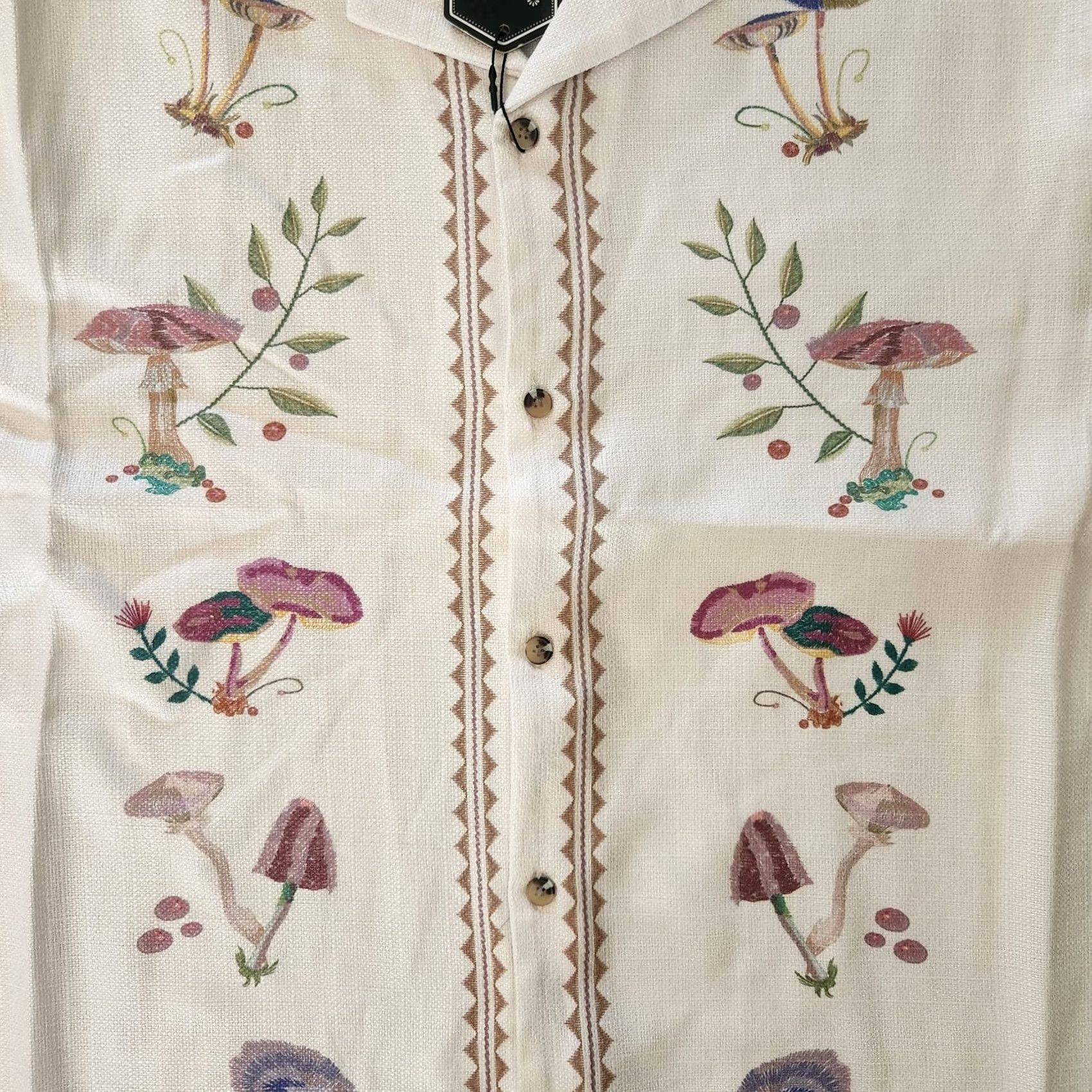 Vintage Good Vibes Mens Button-Up Hawaiian Shirt 4XL Ivory Textured Beach Short Sleeve Collared Embroidered Size US XXL / EU 58 / 5 - 4 Thumbnail