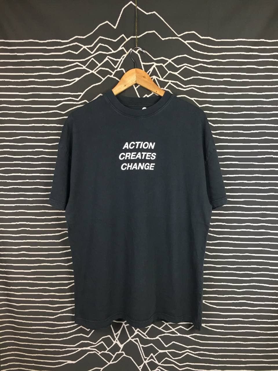 Vintage Action Creates Change All Power To The People Tee Size US S / EU 44-46 / 1 - 4 Thumbnail