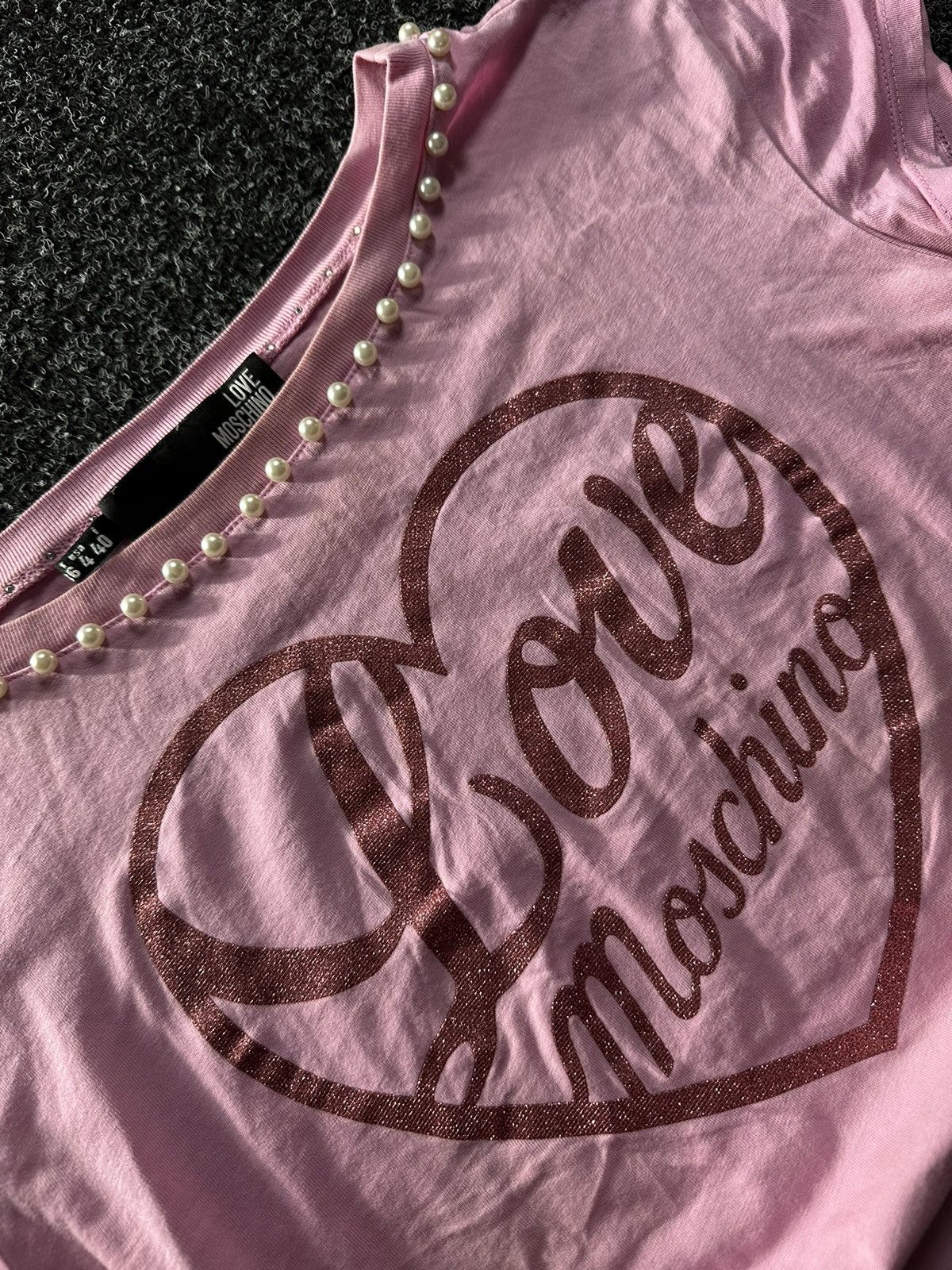 🚨VINTAGE LOVE MOSCHINO Y2K TEE SHIRT AVANT GARDE BIG LOGO