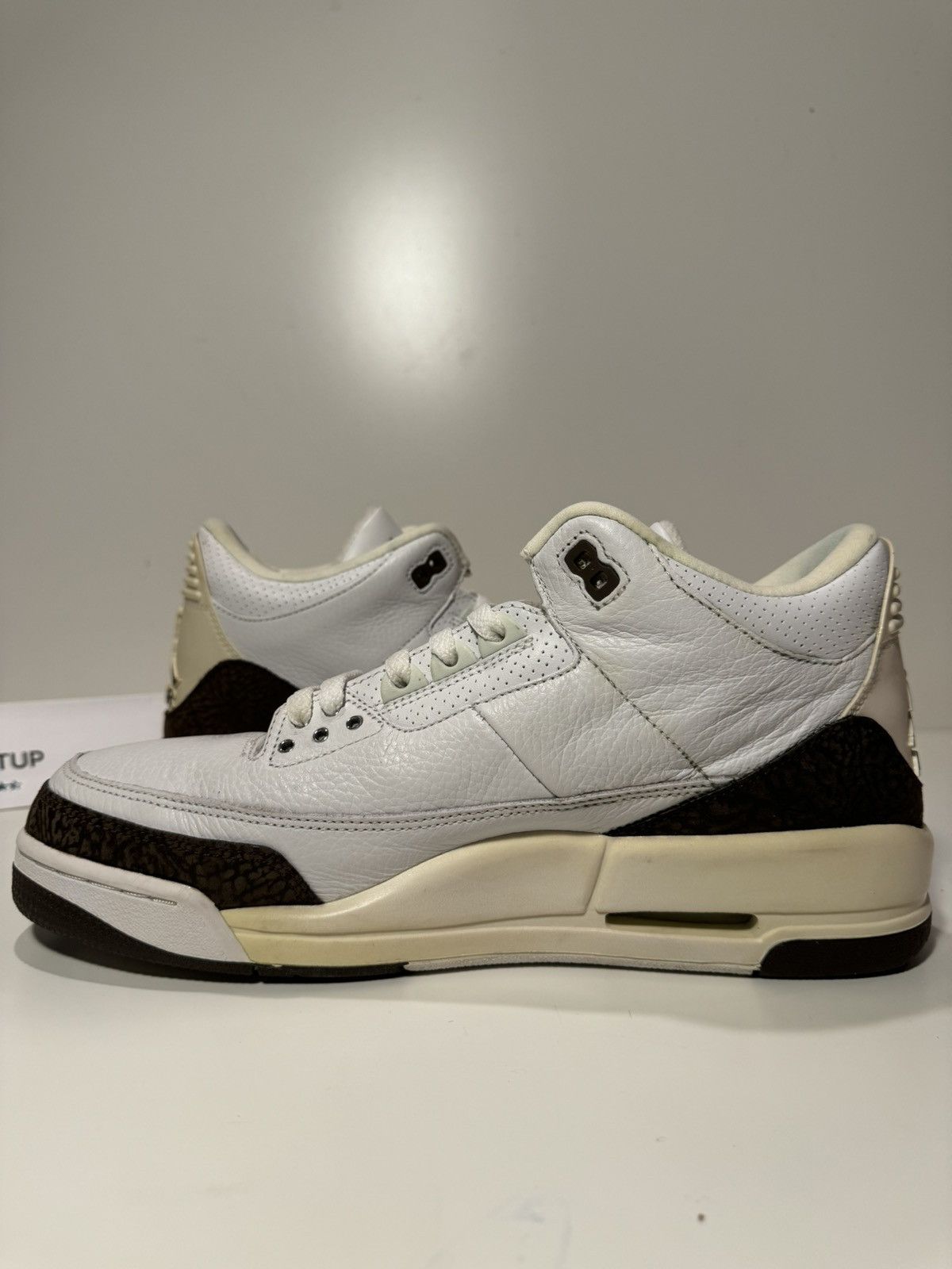 Jordan Brand Jordan 3 Mocha Size US 12 / EU 45 - 14 Thumbnail