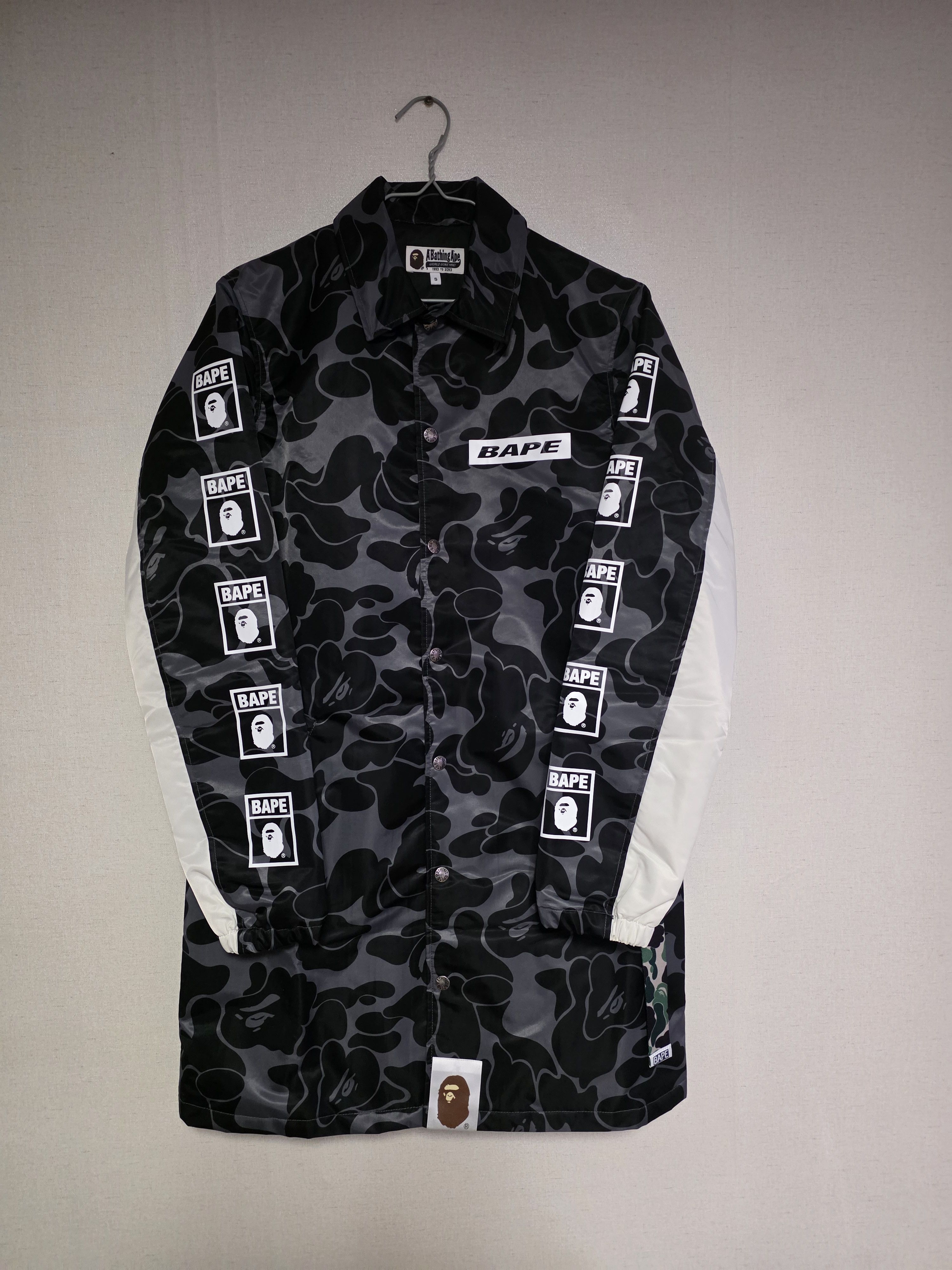 Bape BAPE Ultra Rare ABC Giant Black Camo Long Jacket (Grail) Size US S / EU 44-46 / 1 - 1 Thumbnail