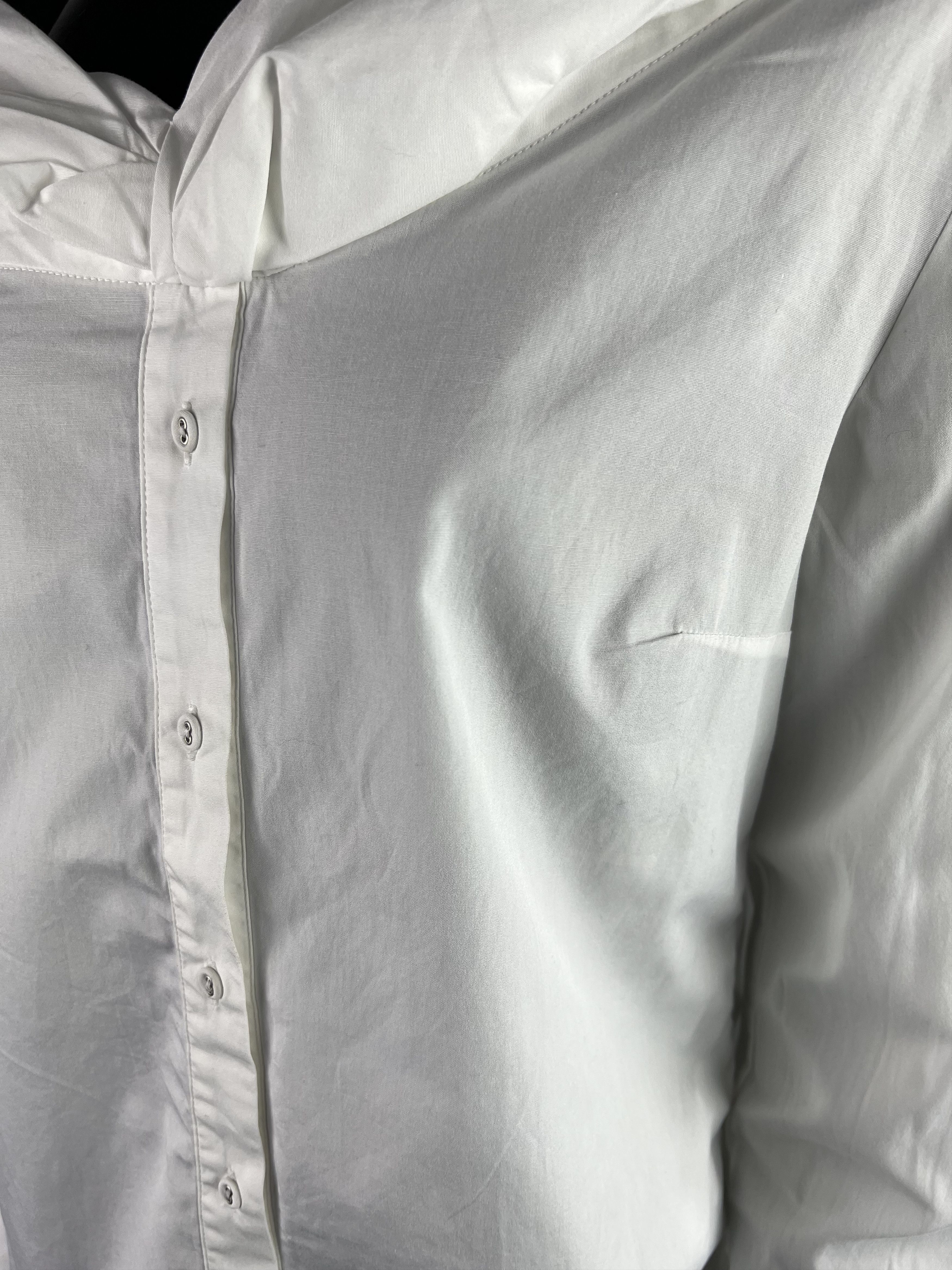 Victoria Beckham Victoria Beckham Pleat Detail Long Sleeve Button Up Shirt Size S / US 4 / IT 40 - 6 Thumbnail