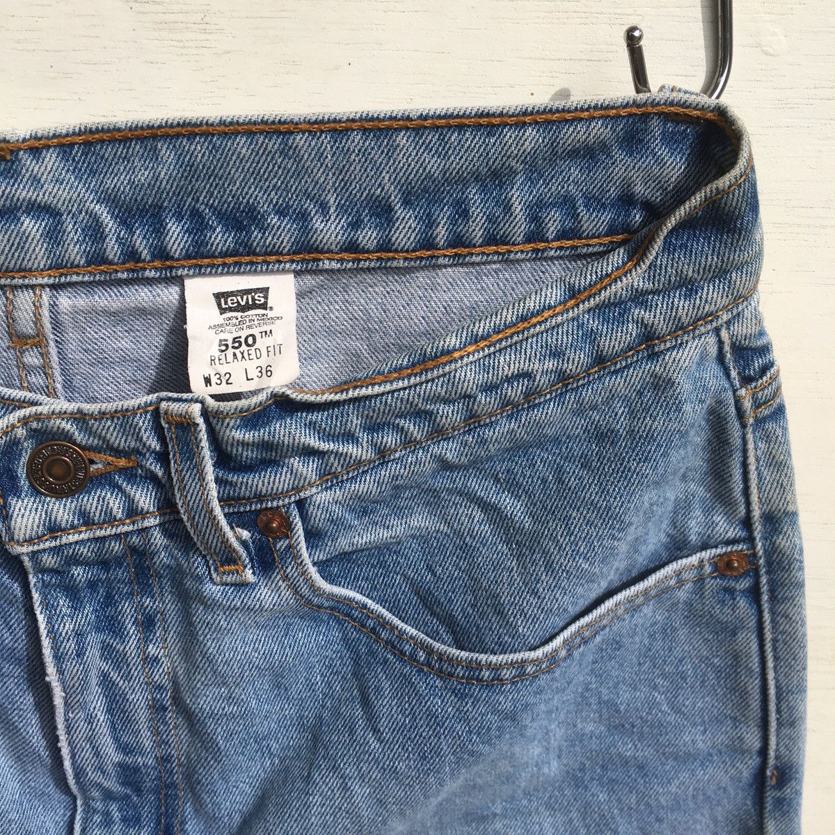 Levi's × Levi's Vintage Clothing × Vintage VINTAGE LEVIS 550 JEANS LIGHT BLUE SINGLE R Size US 31 - 14 Thumbnail