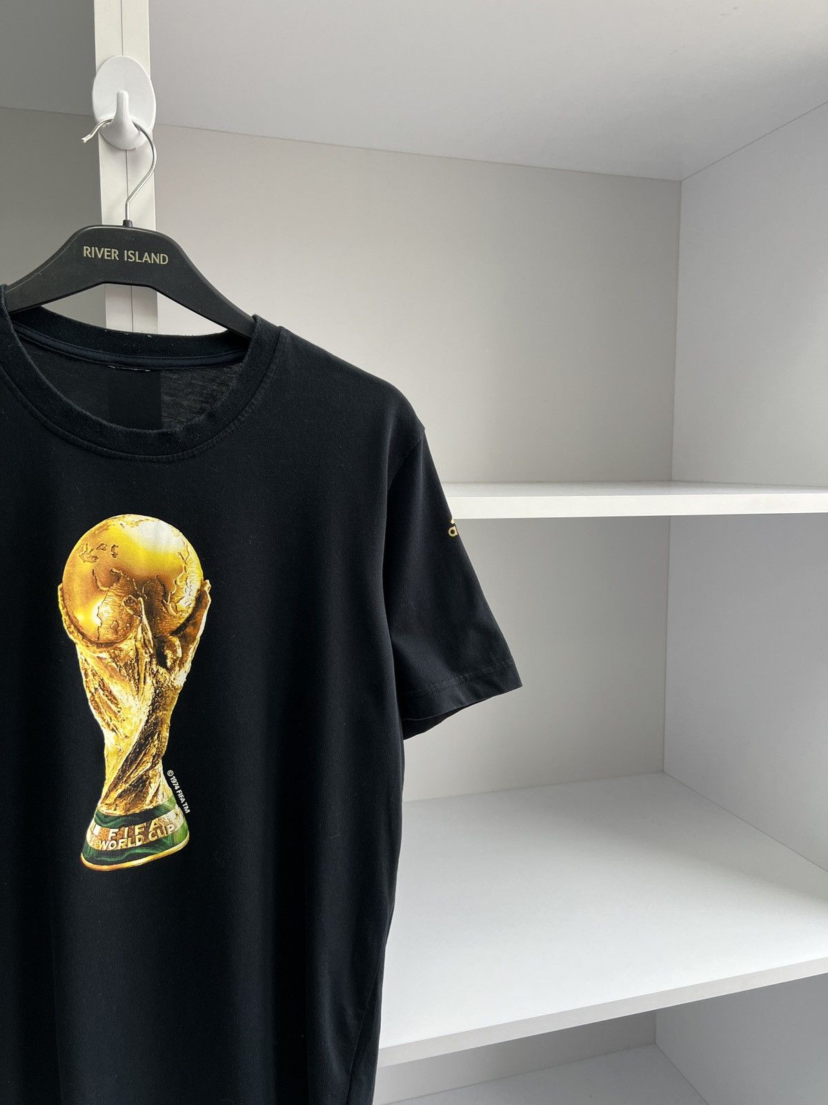 Adidas × Vintage Vintage Adidas Fifa World Cup Print Black T-Shirt Size US M / EU 48-50 / 2 - 6 Thumbnail
