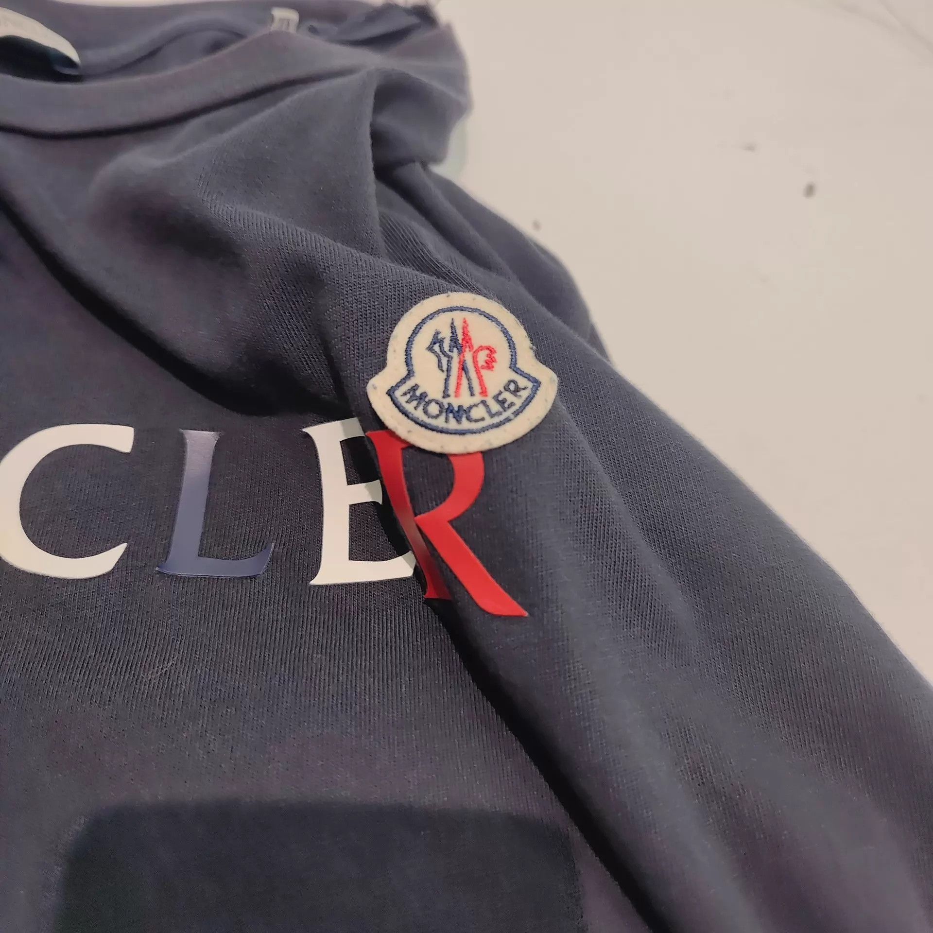 Moncler Moncler Gradient Logo Classic Badge XL 99New Size XL / US 12-14 / IT 48-50 - 5 Thumbnail