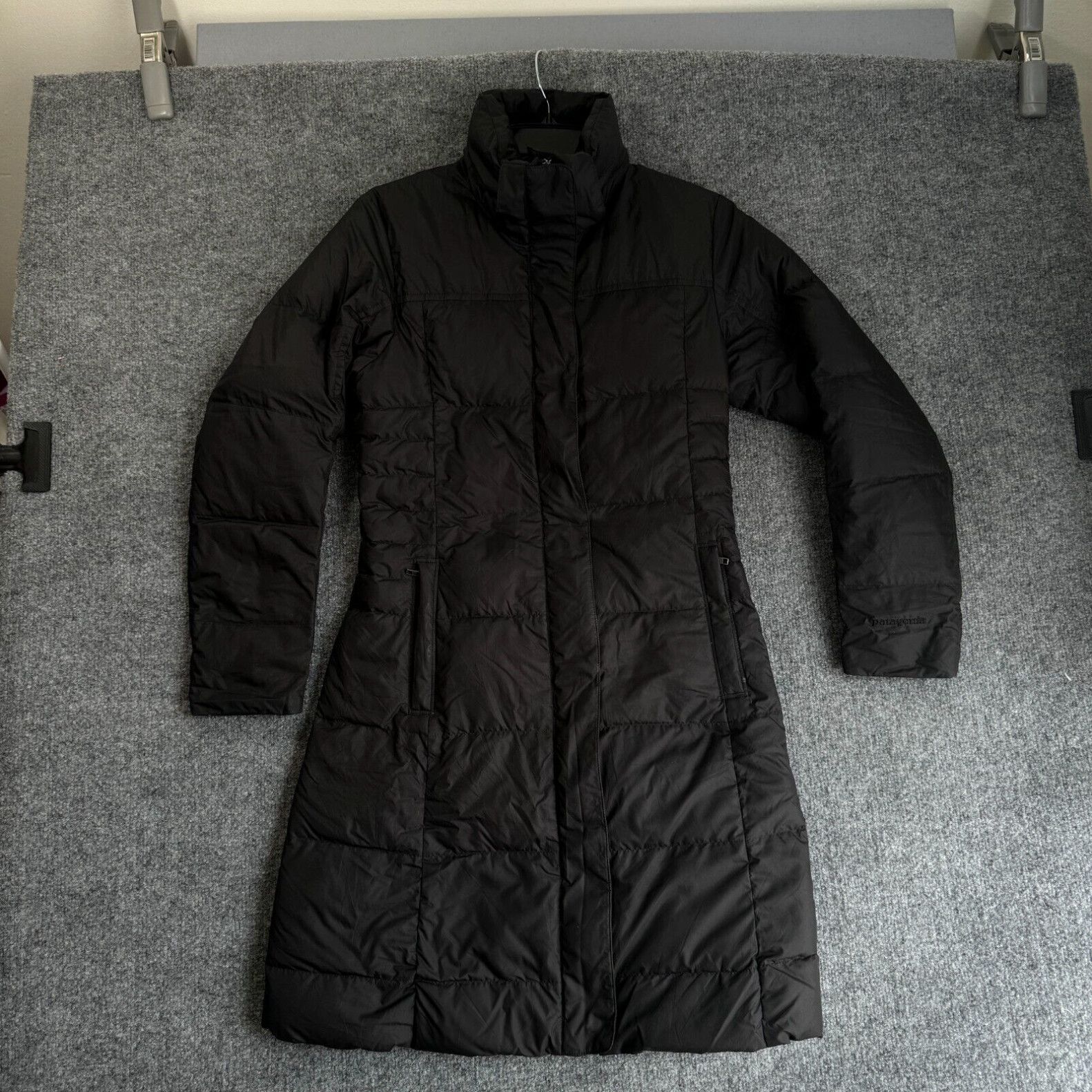 image of Patagonia Womens Down With It Parka Black Size Xs Puffer Jacket No Hood in White