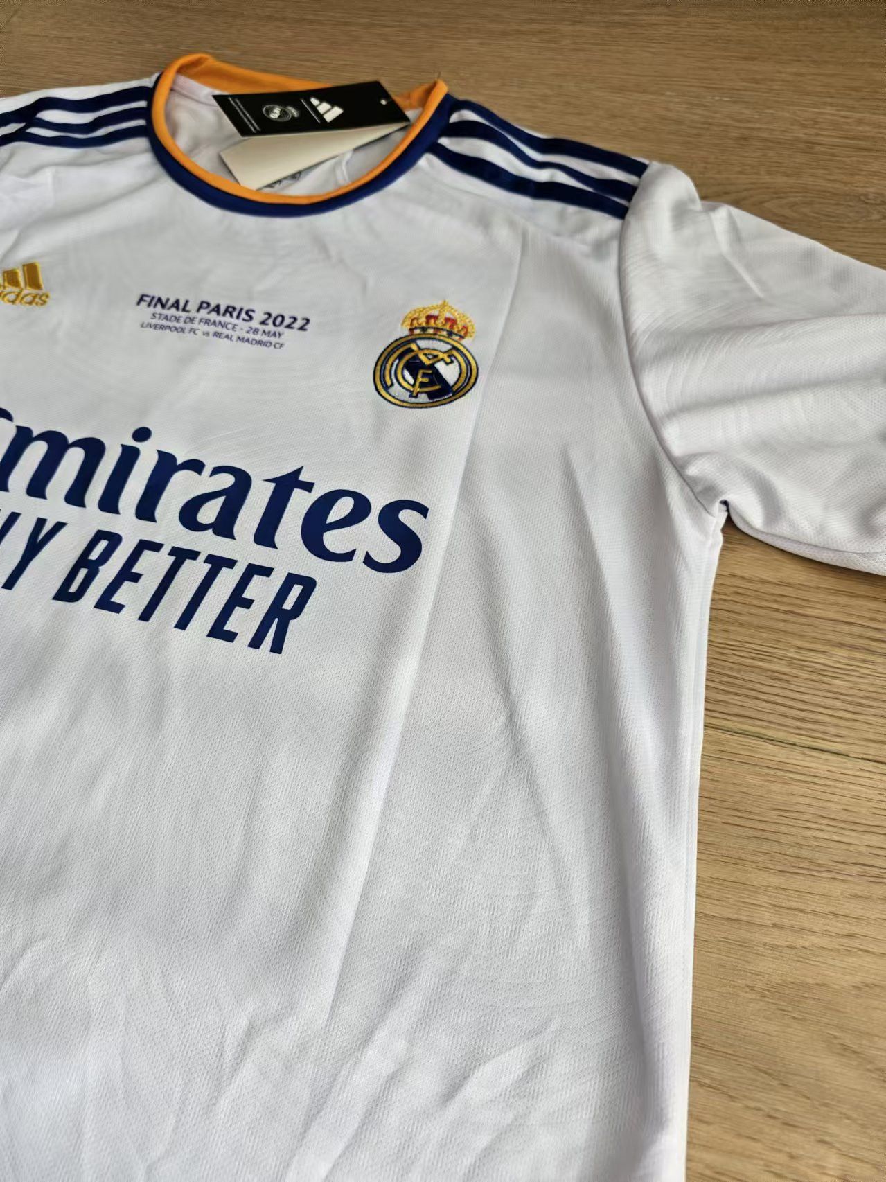 Other 2022 Real Madrid #9 Benzema Jersey Home Size US M / EU 48-50 / 2 - 4 Thumbnail