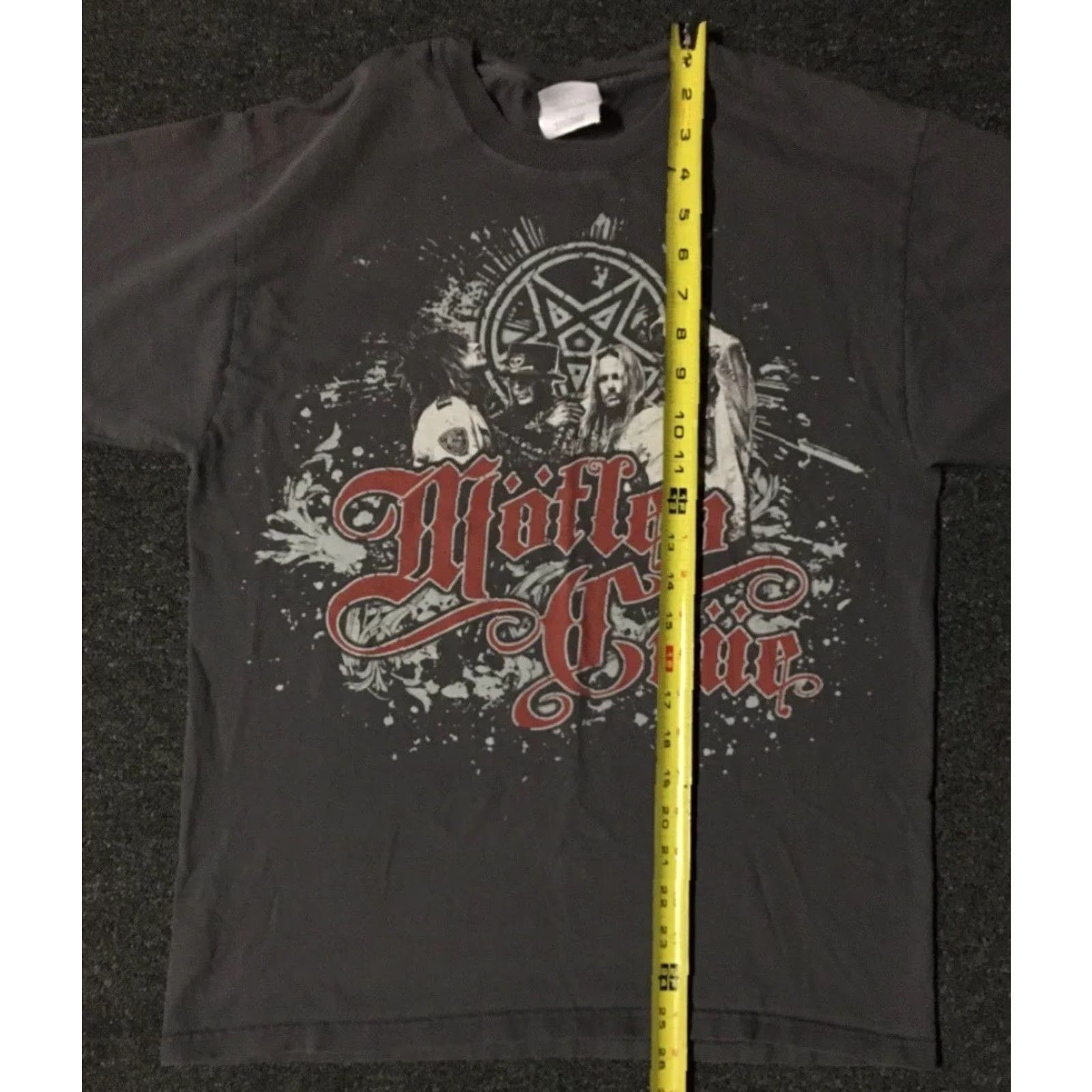 Vintage Motley Crue 2011 Tour Shirt S Concert T-Shirt Men Gray Rock Band Music Vintage Biker Size US S / EU 44-46 / 1 - 8 Thumbnail