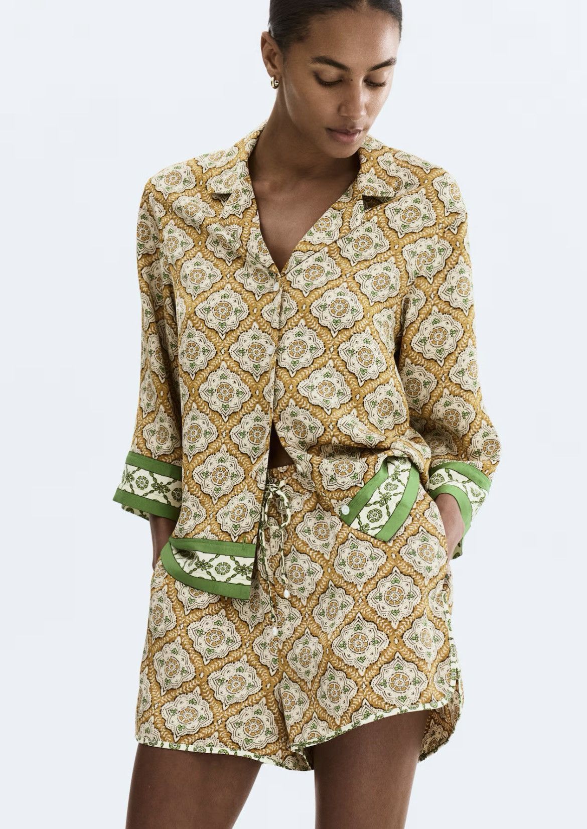 H&M H&M Resort Shirt & Matching Shorts Set Size L / US 10 / IT 46 - 8 Thumbnail