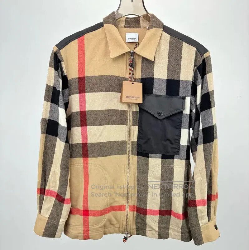 Burberry Burberry Khaki Color Men's Outer Jacket. Size US S / EU 44-46 / 1 - 1 Thumbnail