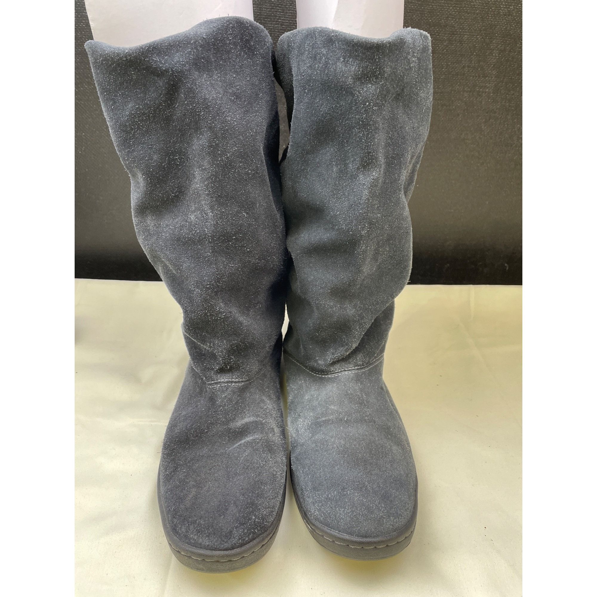 Nike Nike Women's Black Suede Boots/ Shoes Zip up Size 8.5 SKU 57 Size US 8.5 / IT 38.5 - 1 Thumbnail