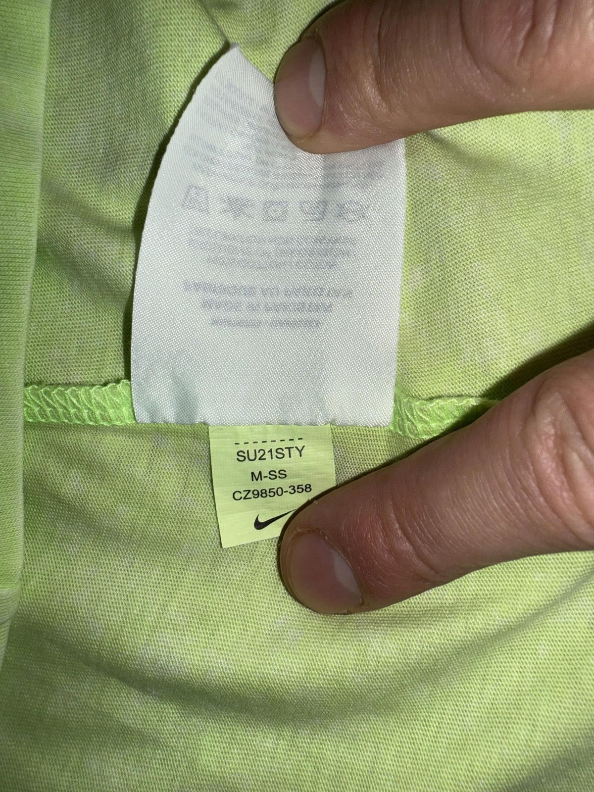 Nike Nike Women’s Neon Green Worn-In Stand Out Cropped Top Sample Size M / US 6-8 / IT 42-44 - 6 Thumbnail