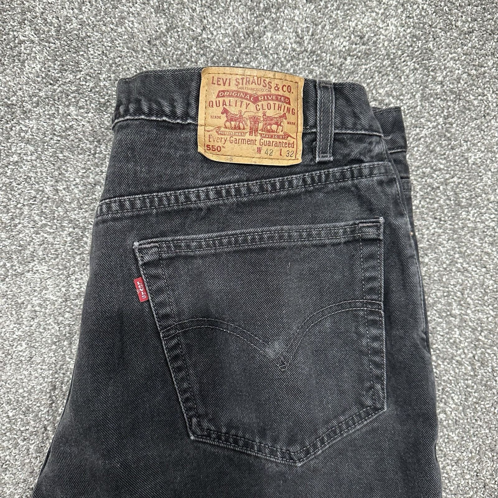 Levi's VTG Levis 550 Jeans Mens 40x30 Black Denim Relaxed Fit Baggy Size US 40 / EU 56 - 2 Thumbnail