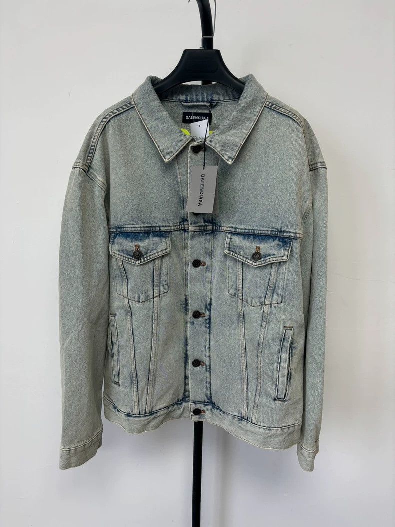Balenciaga Balenciaga size 52 Embroidered logo single-breasted long-sl Size US M / EU 48-50 / 2 - 2 Thumbnail