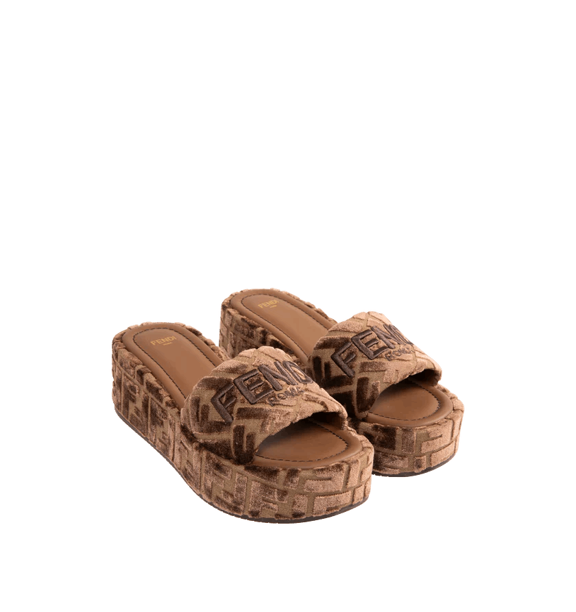 Fendi o1h1sh11225 Signature Platform Slide in Beige Size US 8 / IT 38 - 4 Thumbnail