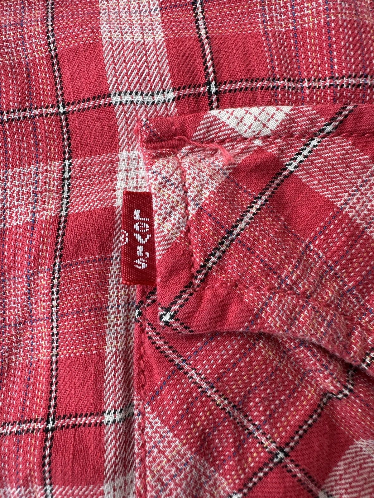 Levi's Levi’s Western Pink Salmon Snapped Plaid Flannel Shirt Size US L / EU 52-54 / 3 - 5 Thumbnail