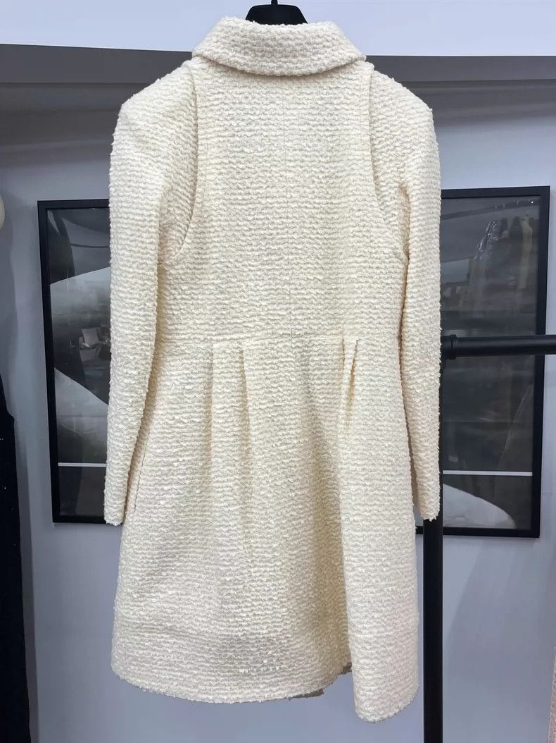 Chanel Chanel Space Series White Pearl Button Coat Size XS / US 0-2 / IT 36-38 - 3 Thumbnail