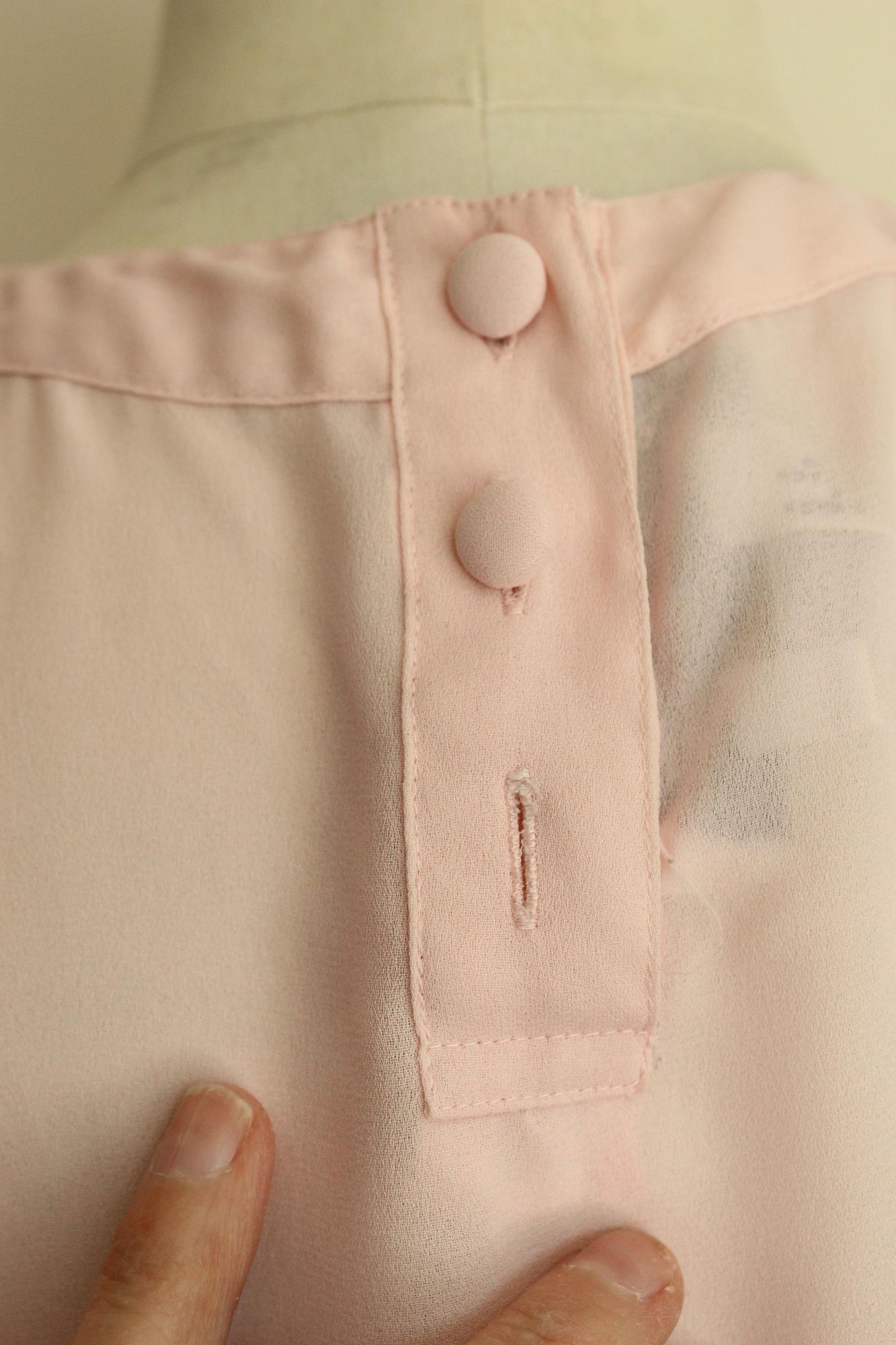 Vintage Vintage 1980s 1990s Blouse, Laura & Jayne Pink Pleated Shirt Size S / US 4 / IT 40 - 8 Thumbnail