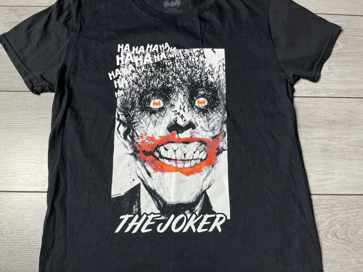 DC Comics Batman T-shirt joker size medium movie dc comics Size US M / EU 48-50 / 2 - 3 Thumbnail