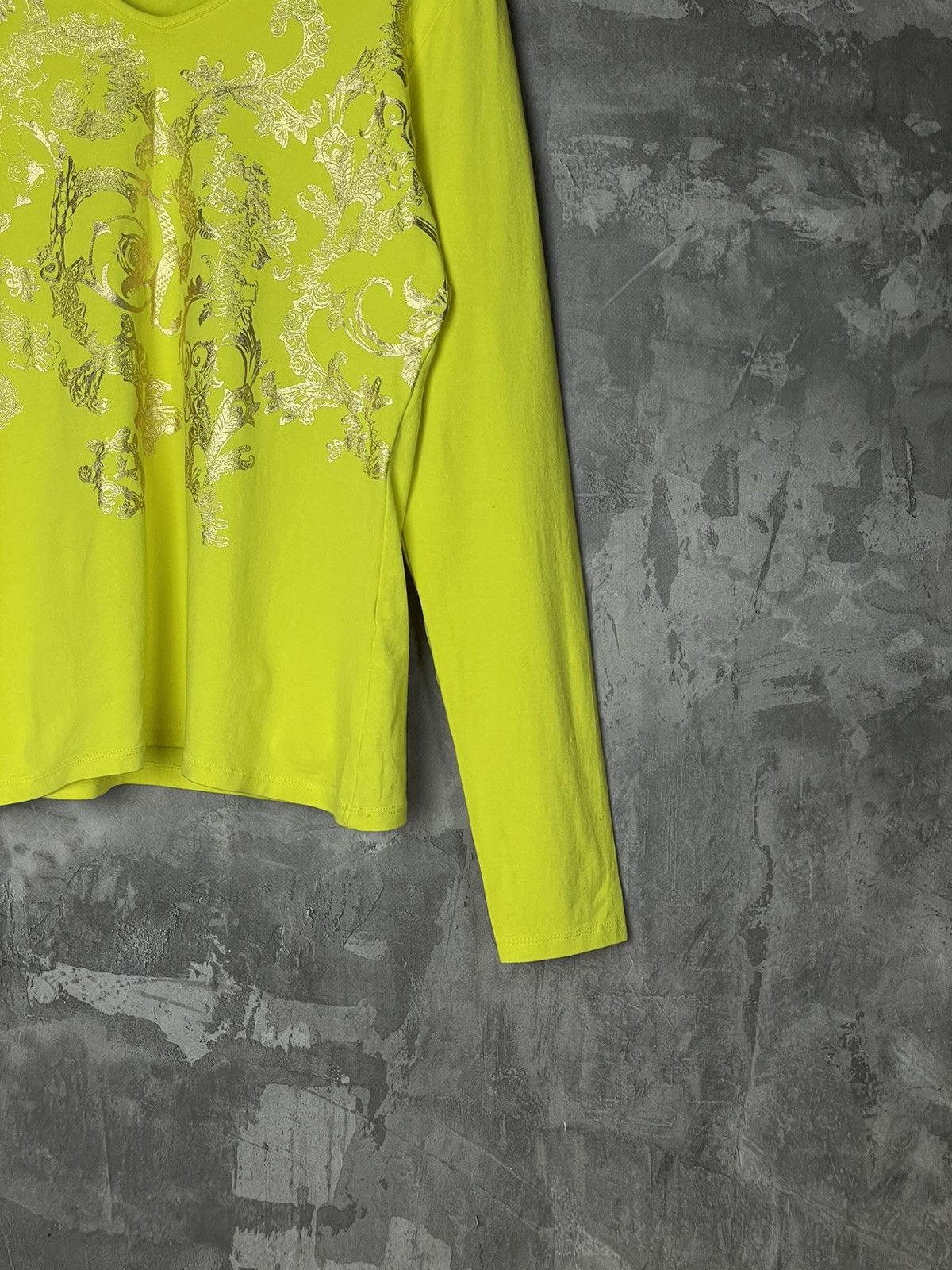 Versace × Vintage Versace Parfums line yellow diamond Y2K vintage t shirt Size M / US 6-8 / IT 42-44 - 14 Thumbnail