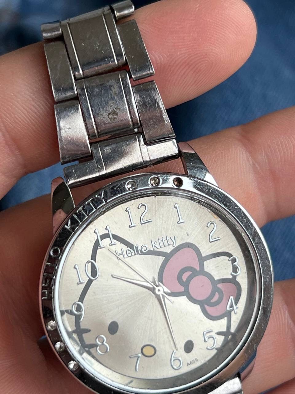 Japanese Brand × Vintage Vintage Japanese style Hello Kitty Watch Futuristic Steel Size ONE SIZE - 4 Thumbnail