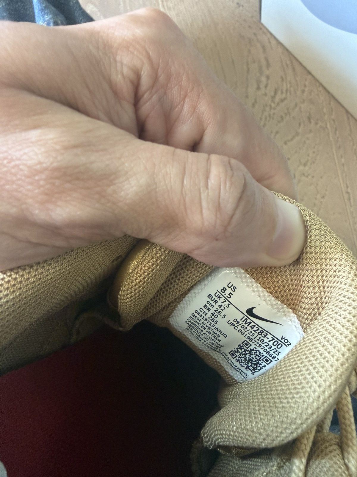 Nike × Supreme Nike SB Air Max 2 CB ‘94 Low Supreme Metallic Gold Size 8.5 Size US 8.5 / EU 41-42 - 8 Thumbnail