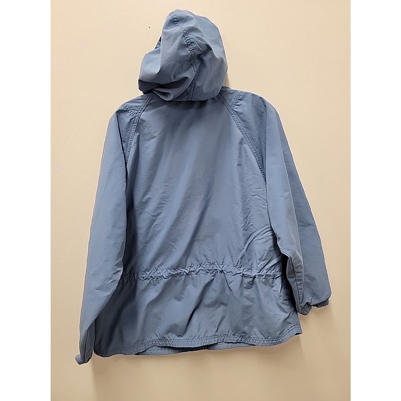 Vintage VINTAGE L.L. Bean Women’s Windbreaker Hooded Anorak Jacket Pullover Blue Petite Large feels Like New Size L / US 10 / IT 46 - 7 Thumbnail