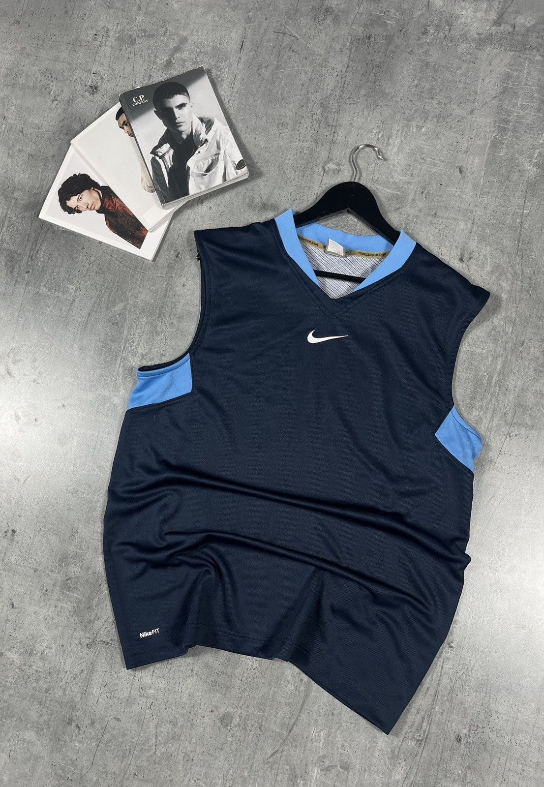 Nike Nike Basketball Vintage Tank Top Jersey Rare Size US XL / EU 56 / 4 - 1 Thumbnail