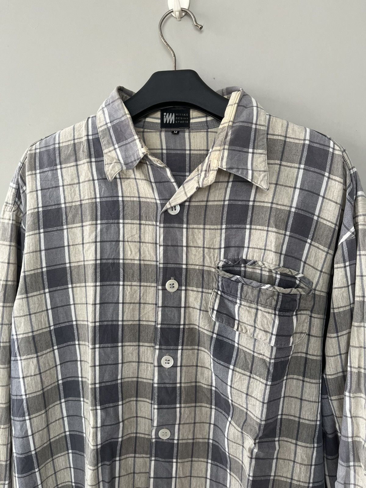 Issey Miyake ISSEY MIYAKE DESIGN STUDIO VINTAGE SHIRTS BUTTON UPS POCKET Size US M / EU 48-50 / 2 - 4 Thumbnail