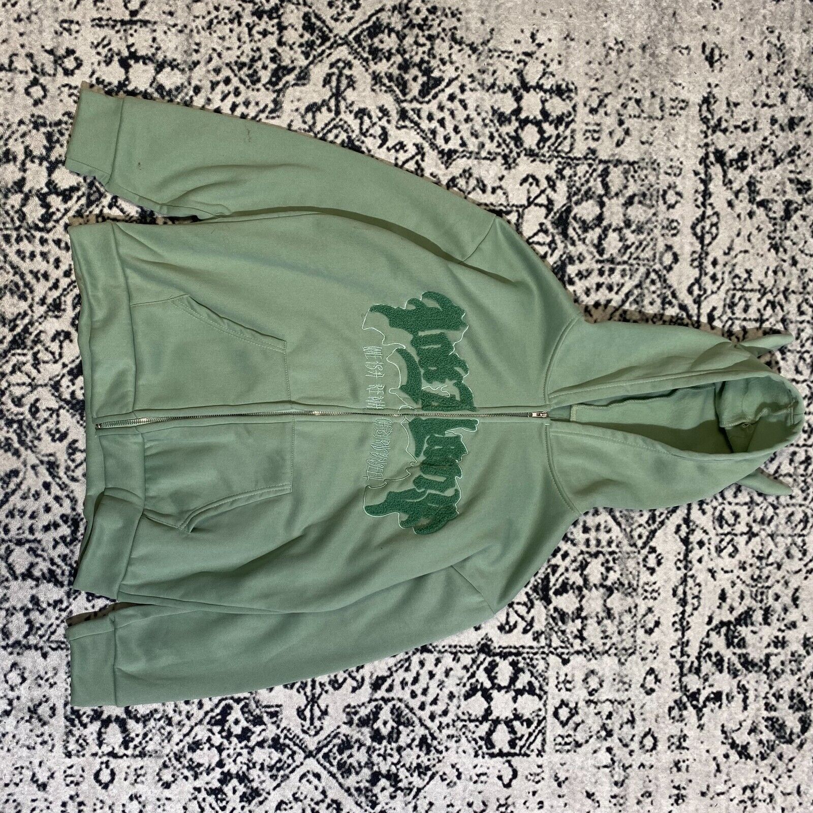 Vintage Vintage Unisex Green Polyester Hoodie Size L Y2K 90s Size US L / EU 52-54 / 3 - 1 Thumbnail