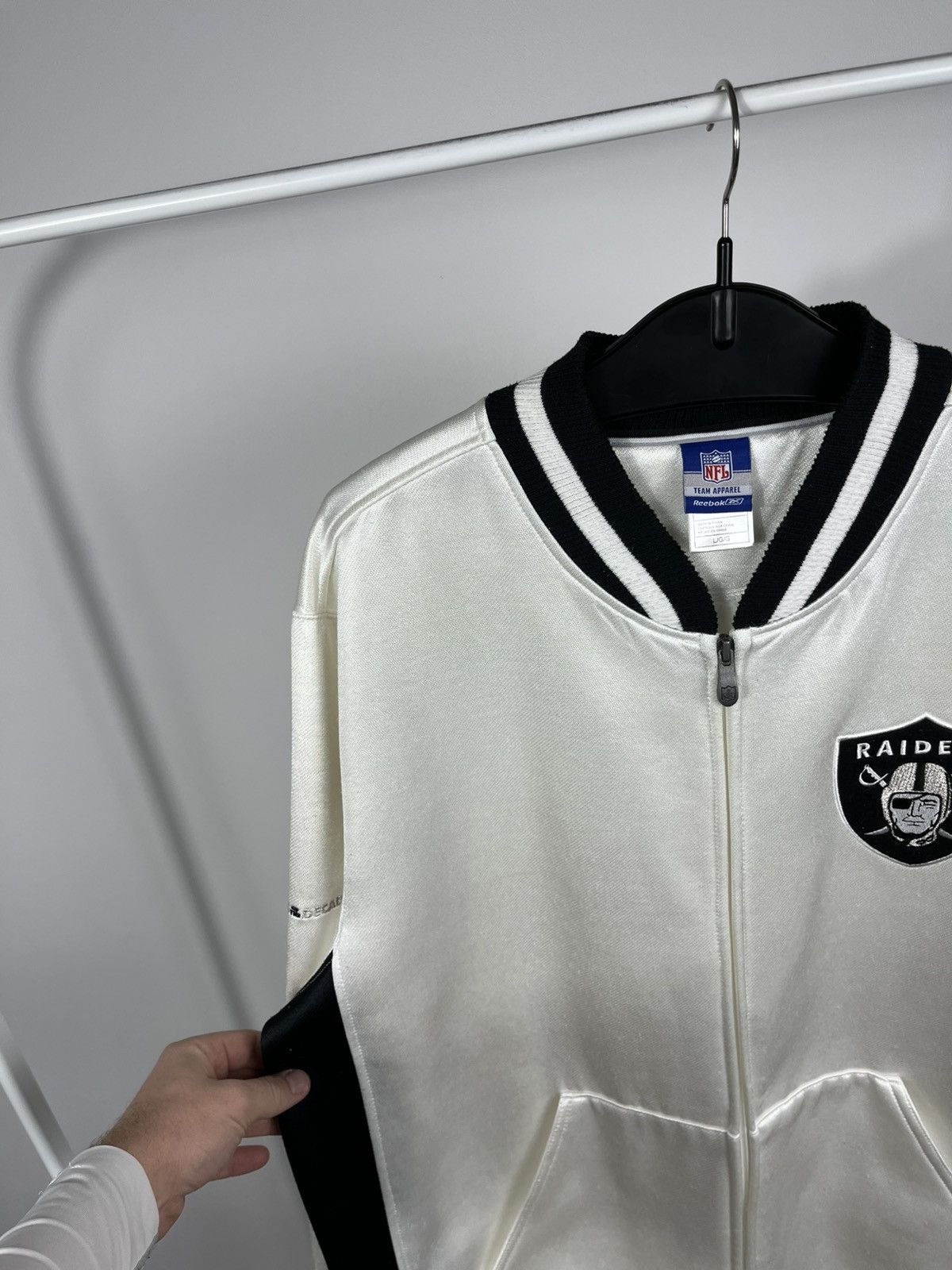 Reebok NFL Raiders Reebok Zip Up Jacket White Black L Size Size US L / EU 52-54 / 3 - 8 Thumbnail