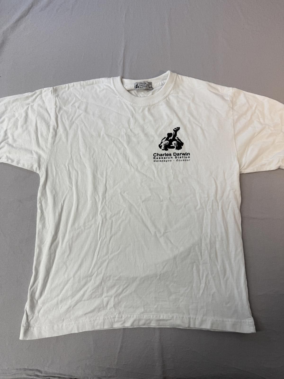 Designer VTG Charles Darwin T-shirt Research Station Galapagos Tee -M Size US M / EU 48-50 / 2 - 1 Thumbnail