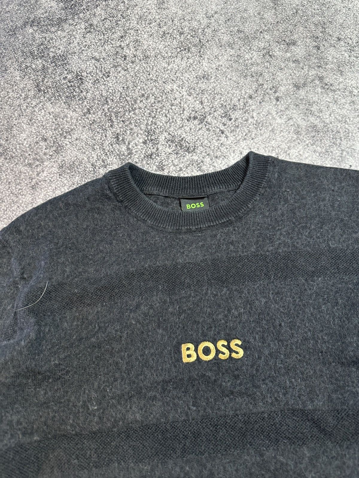 Hugo Boss × Vintage Vintage Central Logo Boss Wool Sweater Streetwear Style USA Size US S / EU 44-46 / 1 - 2 Thumbnail